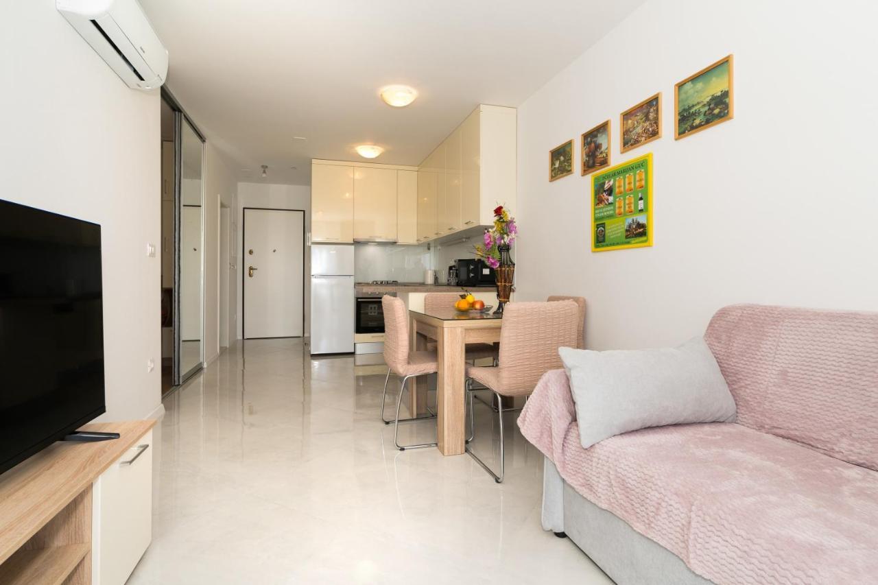 Modern Apartments Sirobuja Split Exterior foto