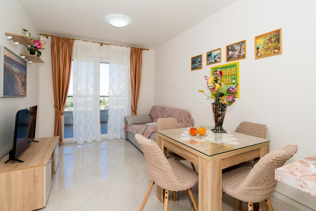 Modern Apartments Sirobuja Split Exterior foto